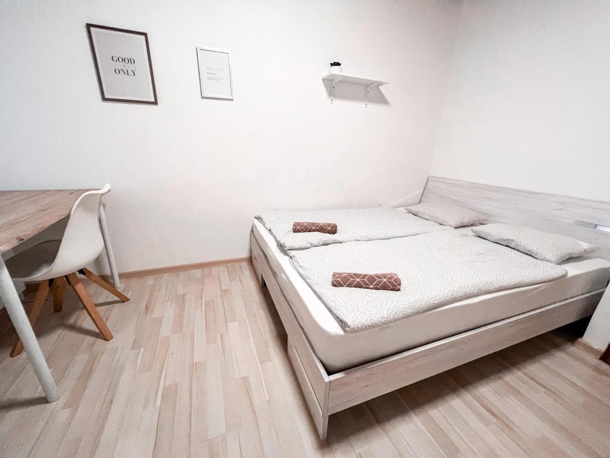 3 Apartments In 1 Location Prága Kültér fotó